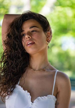 Portrait Photo Loin Des Soleils